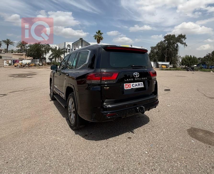 تويوتا لاندكروزر